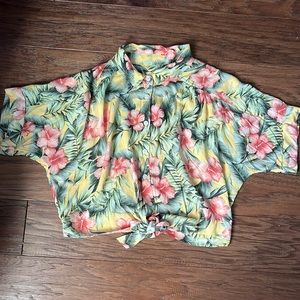 Floral cropped Button Up
